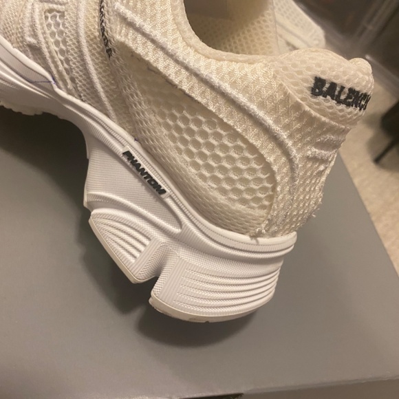Balenciaga sneaker size 6 - Picture 12 of 16